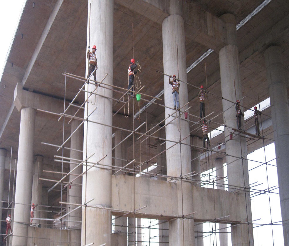 乐山脚手架是为建筑施工而设置的临时结构架